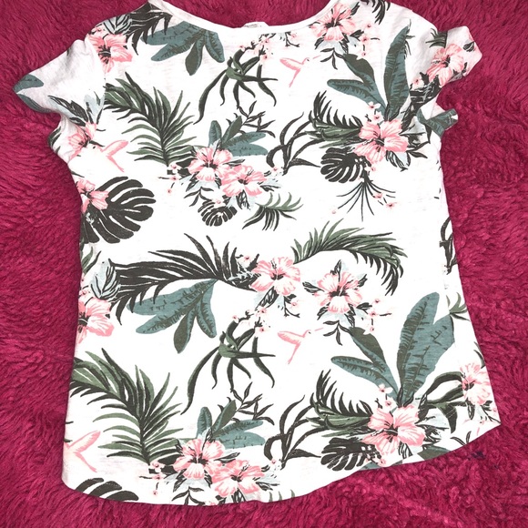 H&M Girl top gently  used - Picture 3 of 6